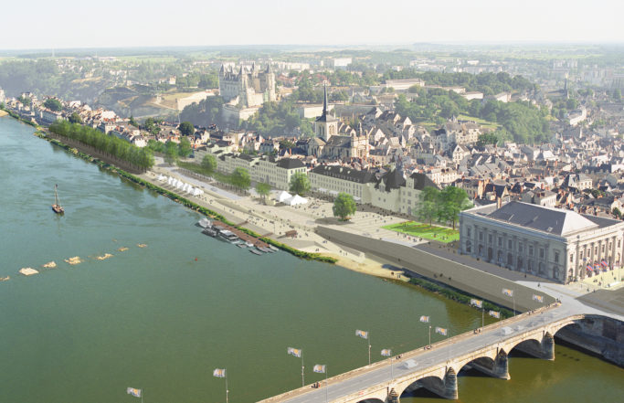 When Saumur rediscovers the Loire river